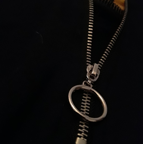 Rue 21 Long sleeve zip up shirt - Picture 2 of 2